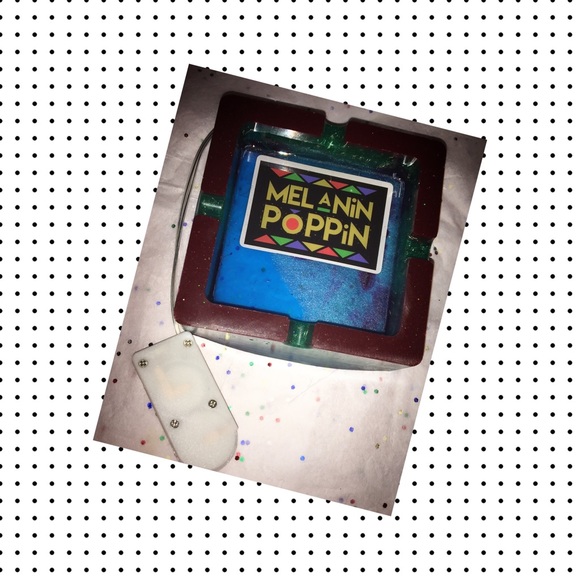 Melanin poppin ashtray - Picture 2 of 2